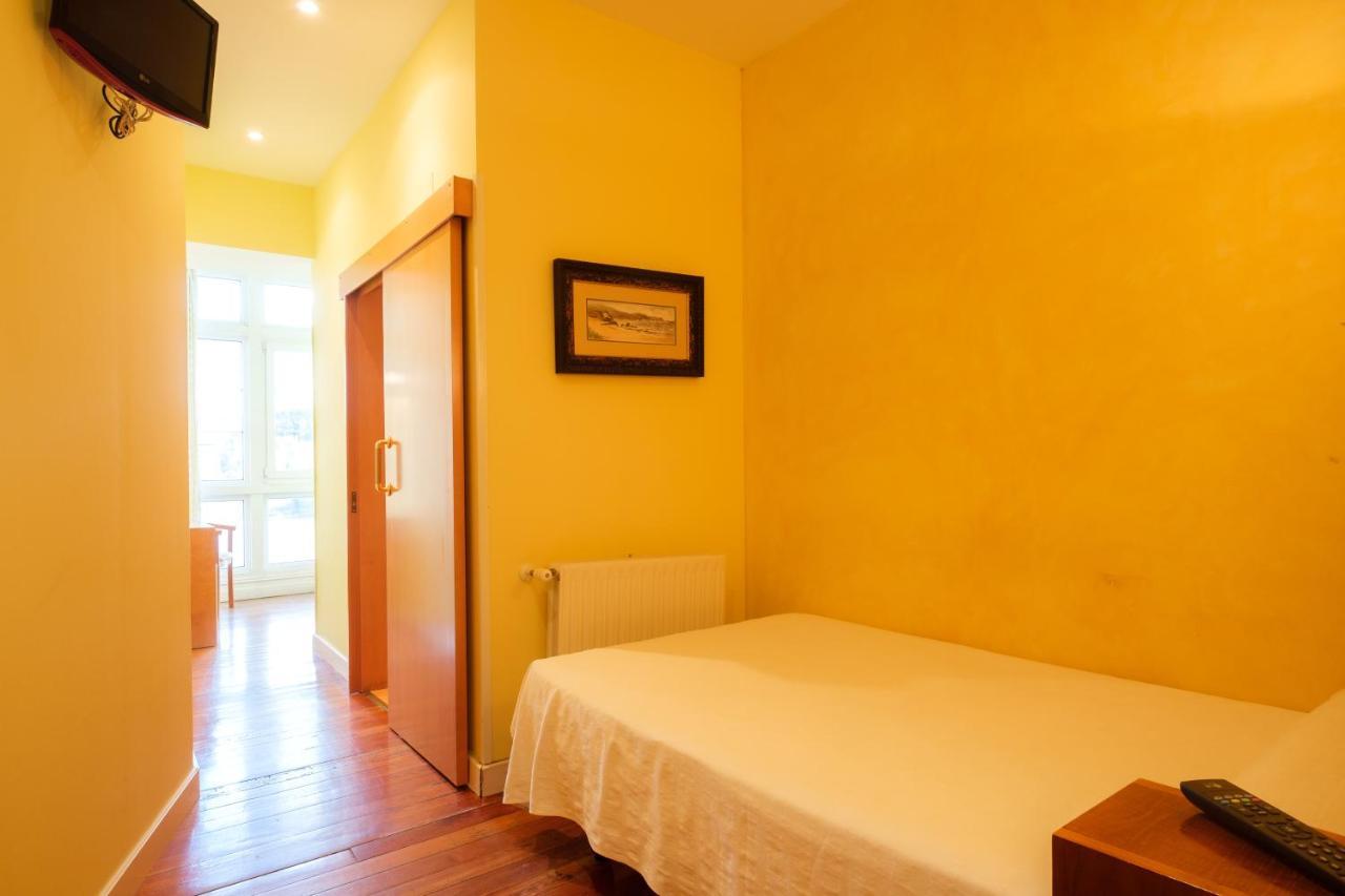 Hotel Playa De Luanco Buitenkant foto